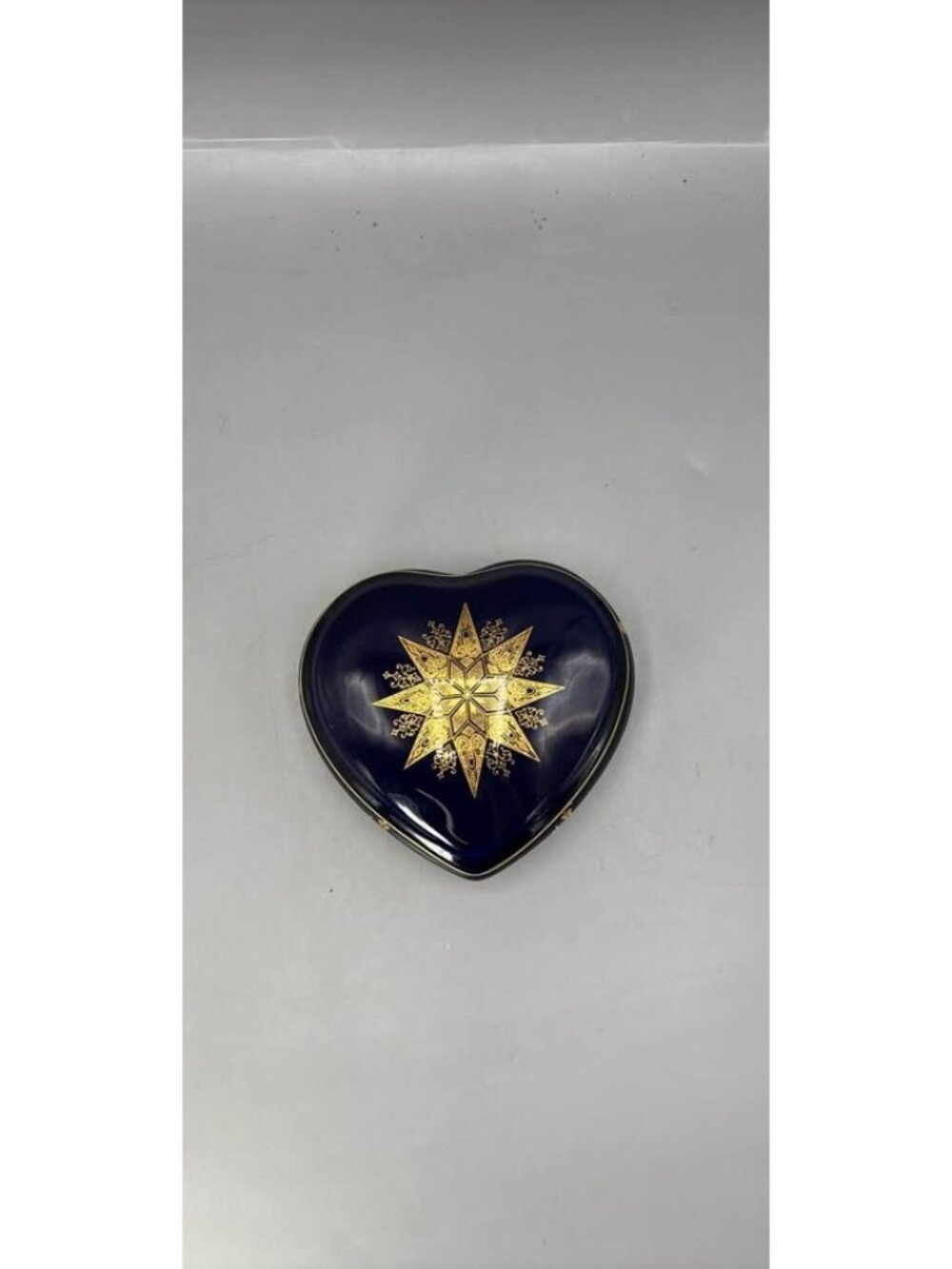 Limoges France Bonhommes Cobalt Blue Porcelain Heart Trinket Box